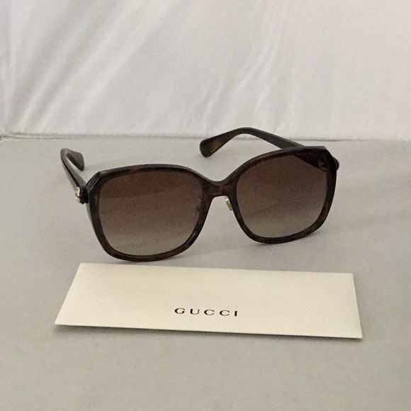 GUCCI BROWN GRADIENT ROUND LADIES SUNGLASSES. - Picture 6 of 9